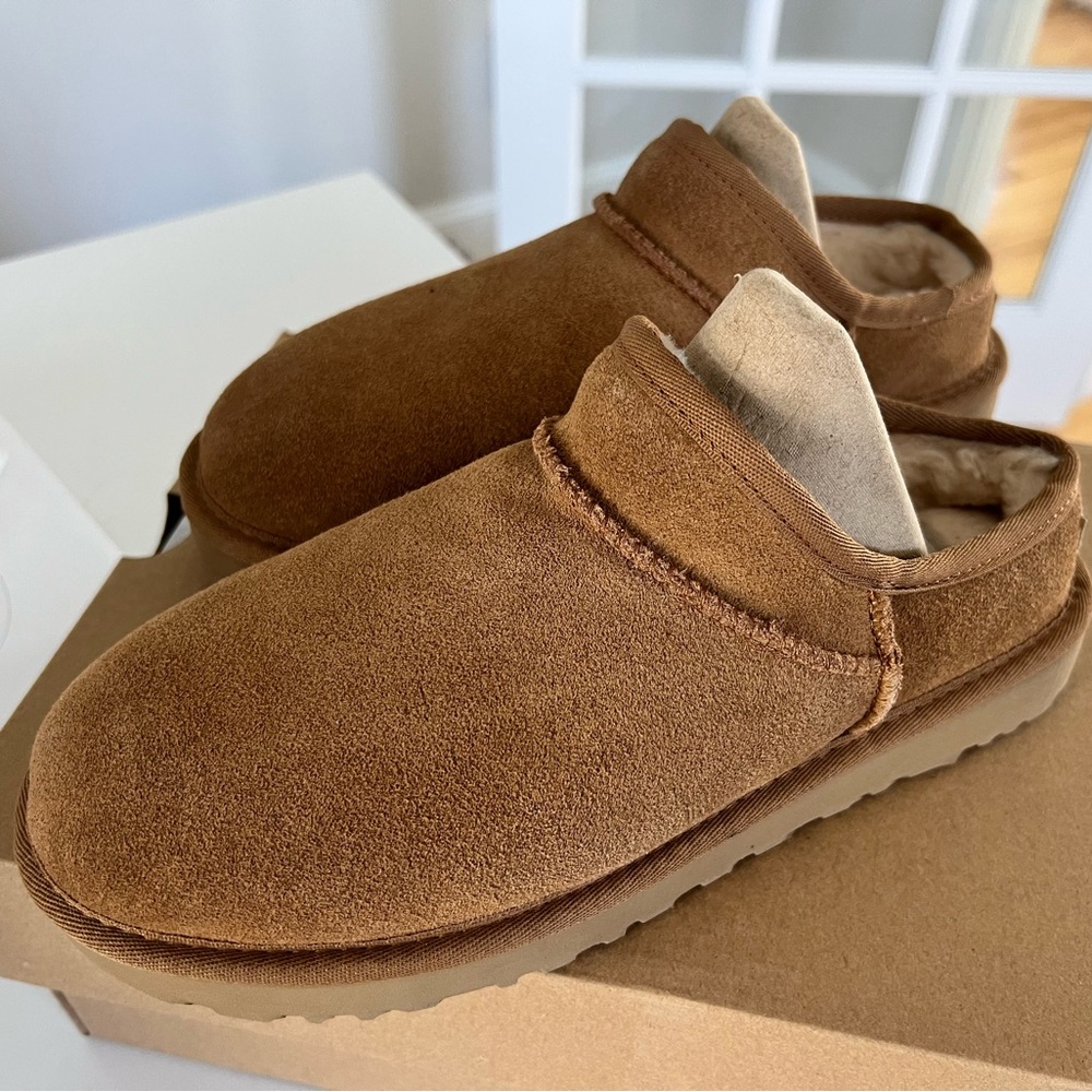 UGG Classic Slipper, Chestnut, US8, New in Box